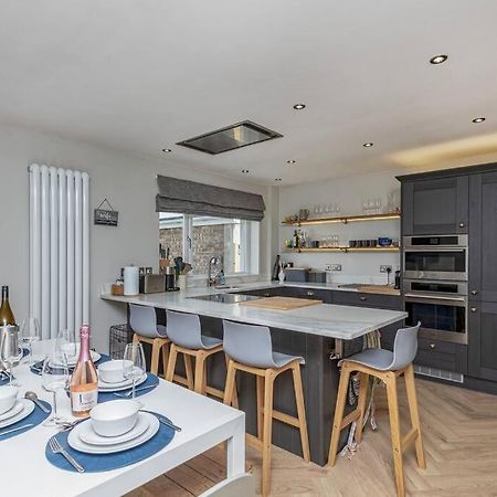 Family-Friendly Retreat Between Beach & Mountains Tremadog Exterior photo